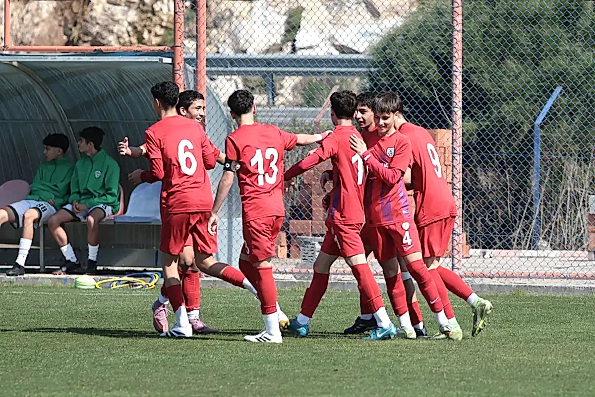 ALTINORDU U15: 2 – BORNOVA 1877 U15: 0